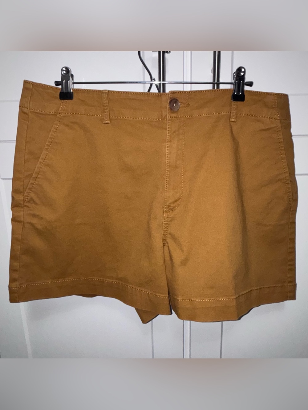 LOFT NWT Flat Front Pocket Shorts in Caramel Brown